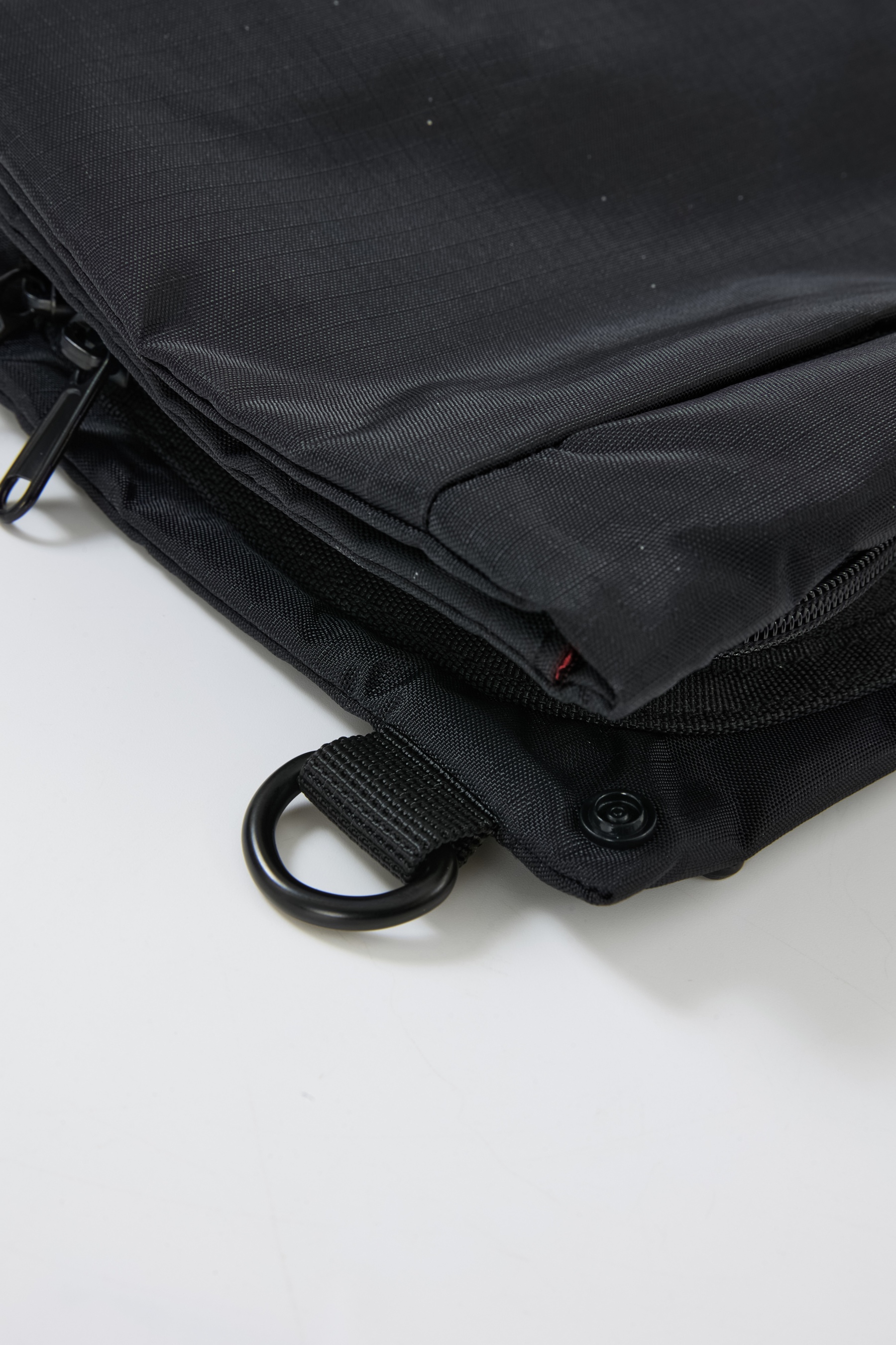 ADVAN Travel Pouch