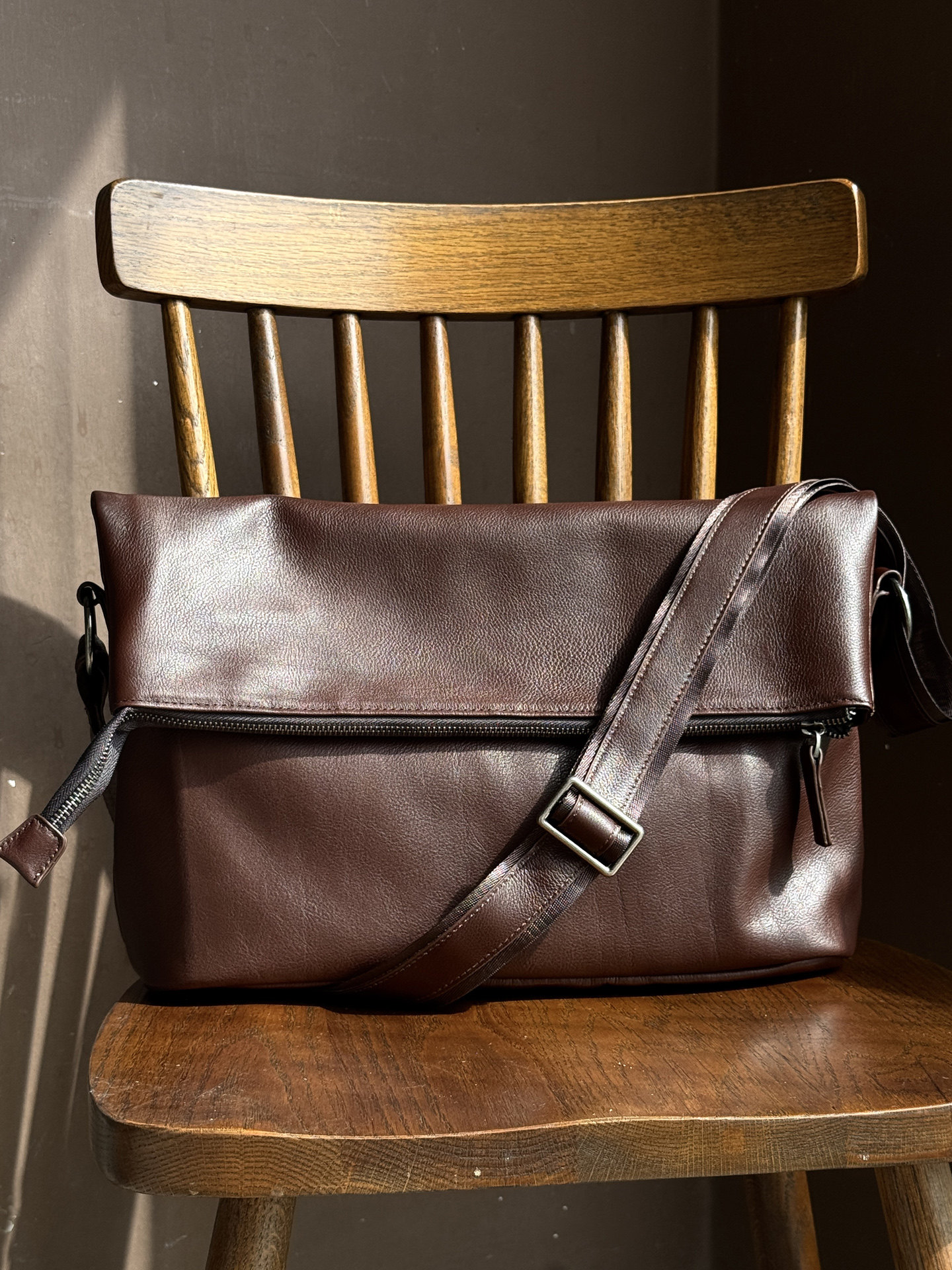 DEEPKEE頭層牛皮大容量單肩包7305號