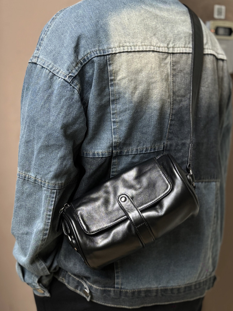 DEEPKEE男女通用新款軟皮圓桶包30042號