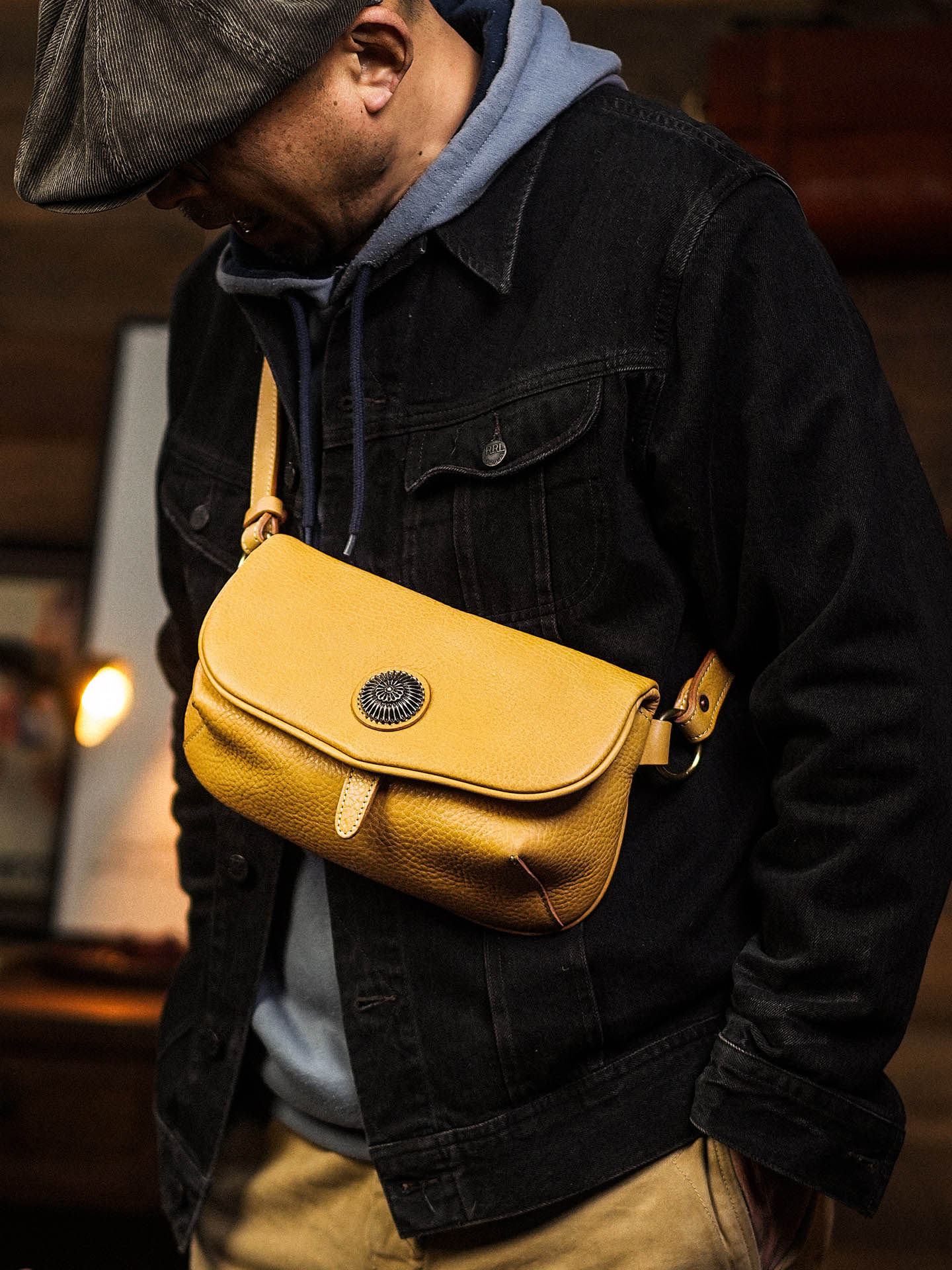 日韓休閒風真皮氣質斜背包LB8338號