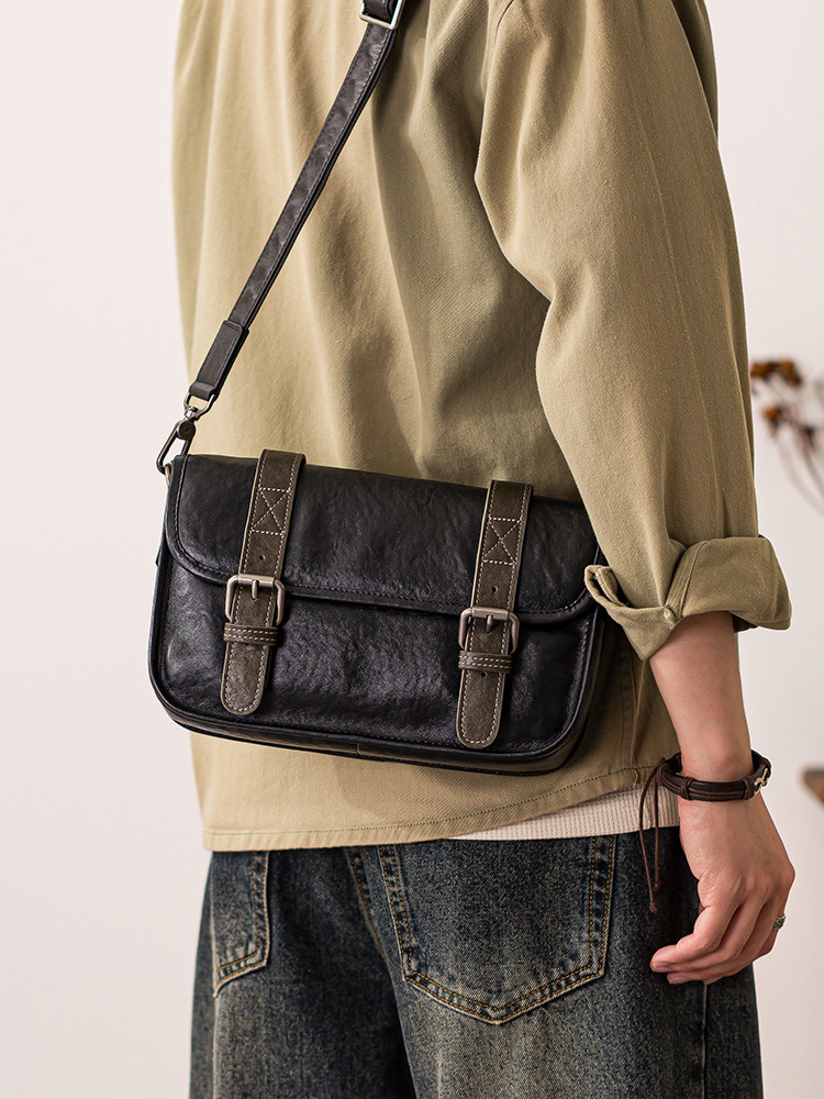 DEEPKEE 男士眞皮斜挎小包 0756 號