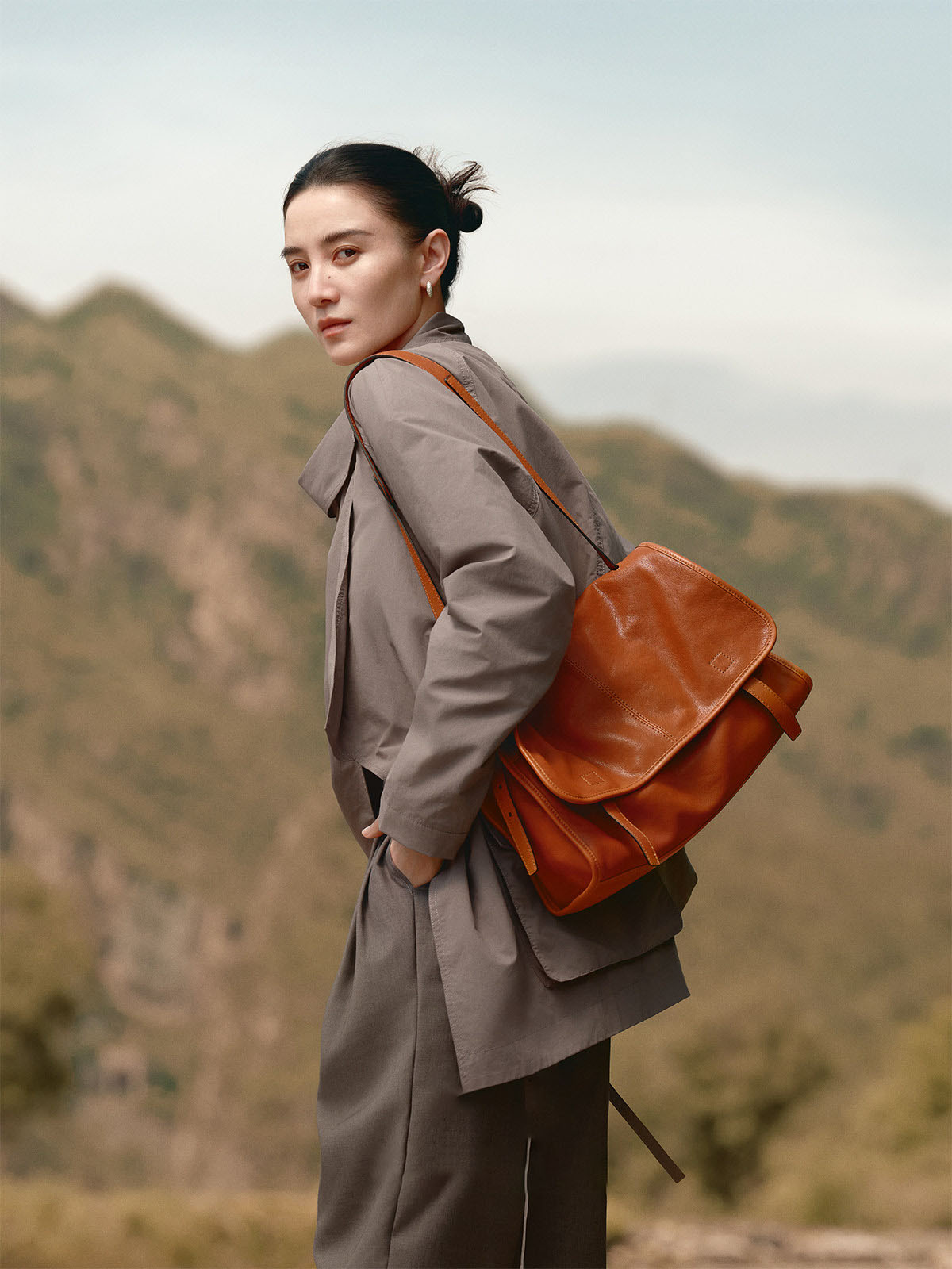 DEEPKEE 植鞣羊皮メッセ大容量通勤郵差包女 9612 號