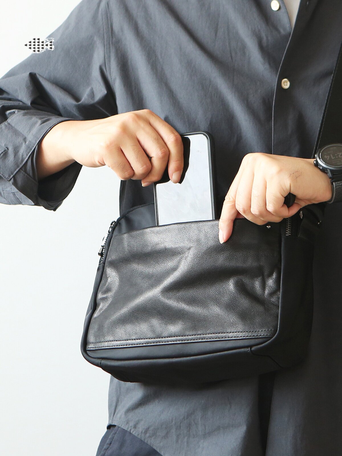 DEEPKEE尼龍配皮男式斜背包LB667號