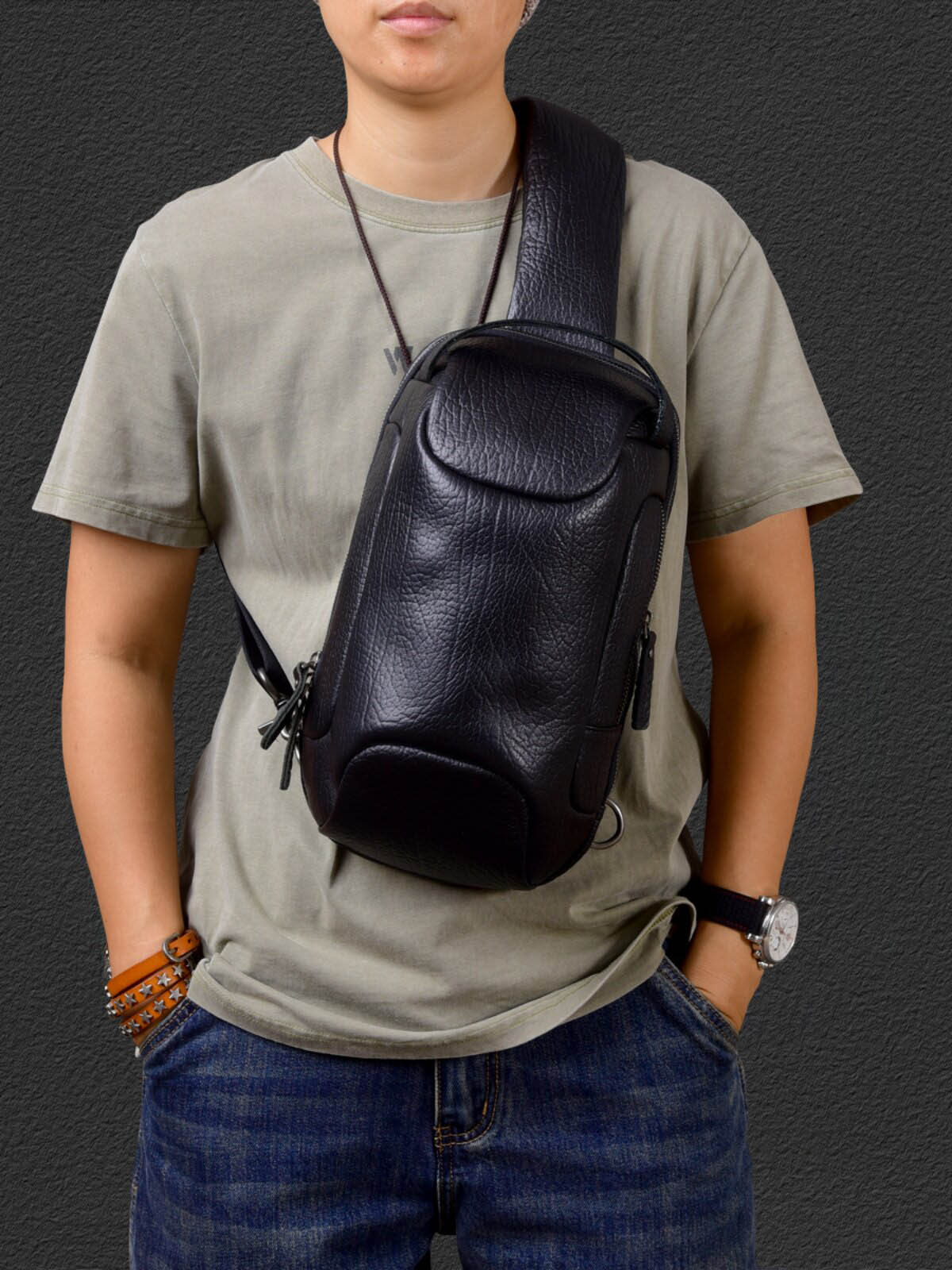 真皮牛頸紋單肩斜背機車包2402