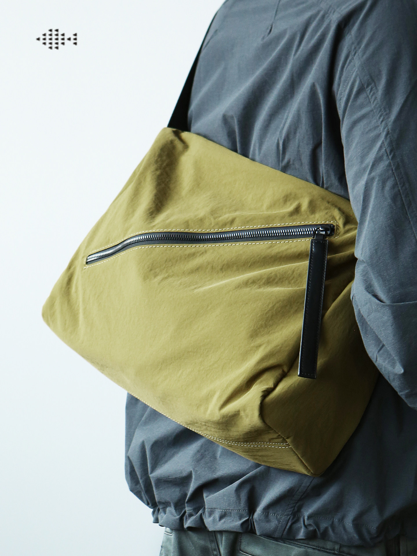 DEEPKEE簡潔戶外男包3924號