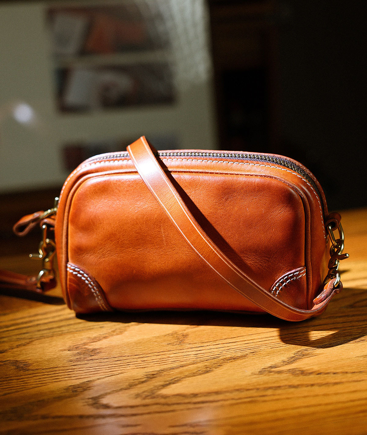 DEEPKEE水洗头層牛皮斜背包手拿包KB-1919號