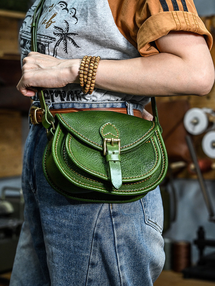 DEEPKEE 手工縫線牛皮馬鞍包 220 號 復古斜挎小包