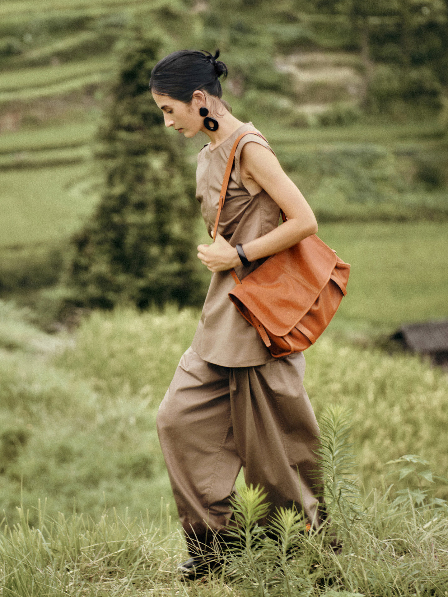 DEEPKEE 植鞣羊皮メッセ大容量通勤郵差包女 9612 號