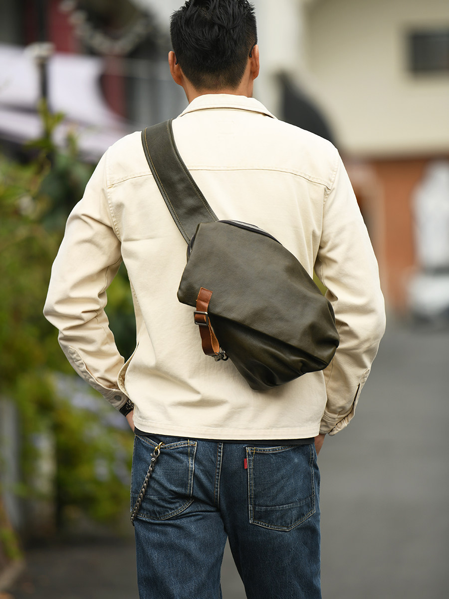 DEEPKEE休閒男士真皮胸包6756號