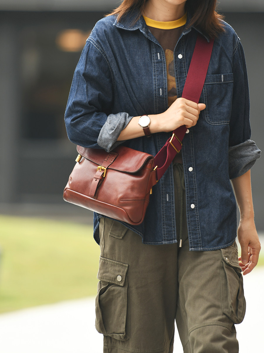 DEEPKEE新款休閒真皮質感斜挎包2819號