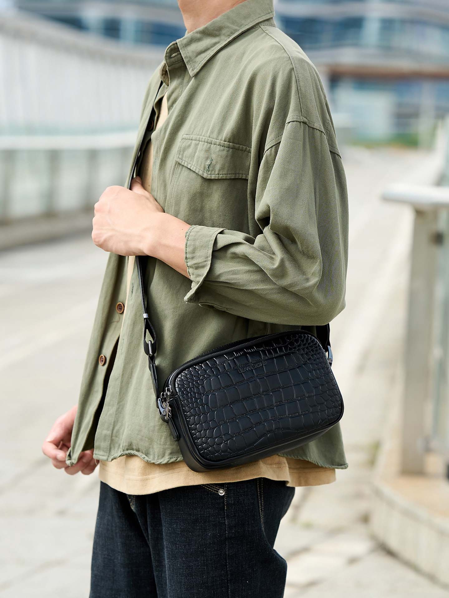 DEEPKEE男士高級感小斜背包K3943號