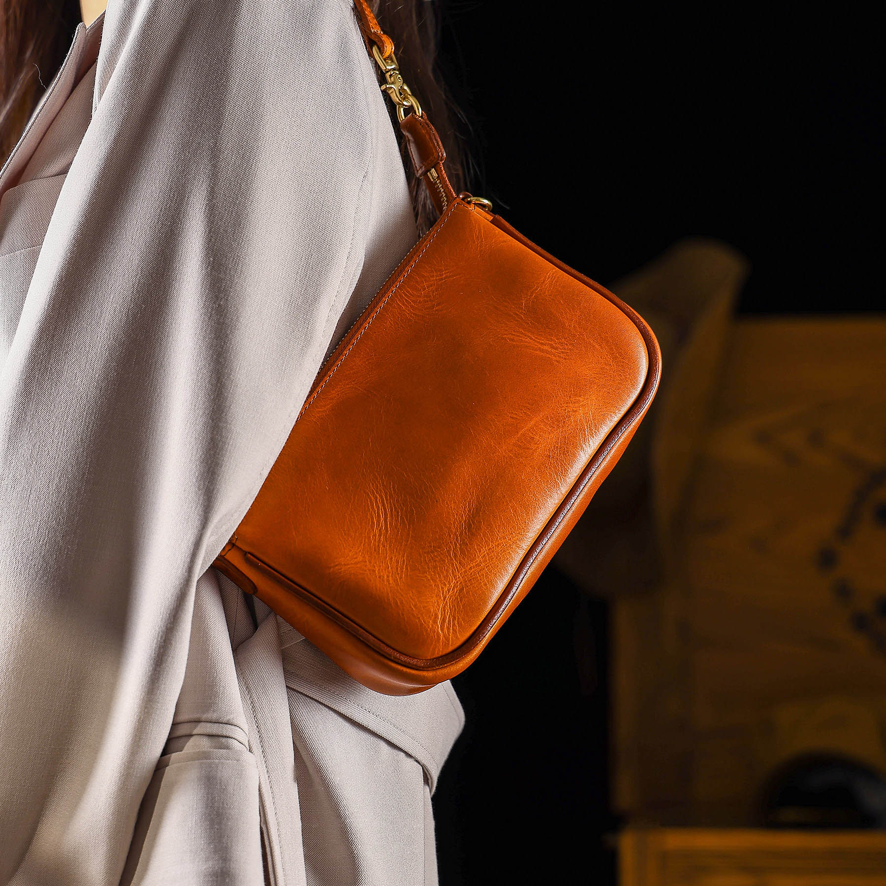 手工復古頭層牛皮麻將包KB-1628號