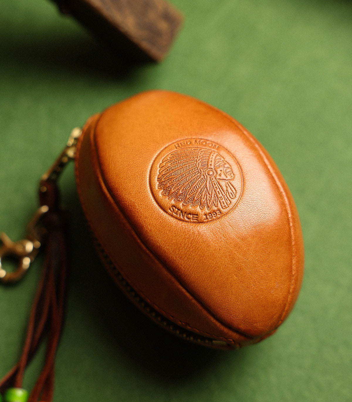 復古手工橄欖球牛皮鑰匙包KW-8122號