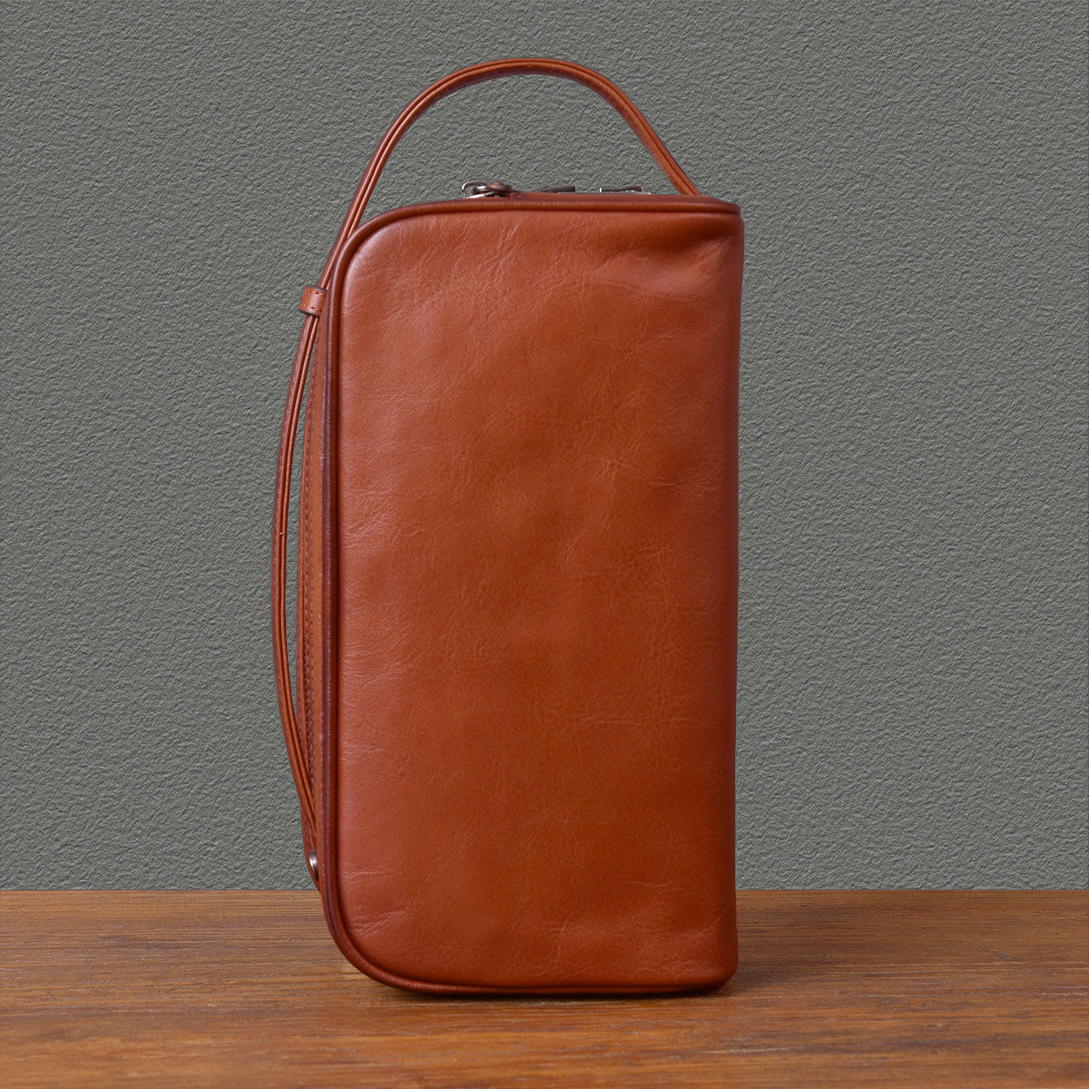 真皮多隔層帶鎖手拎包2405