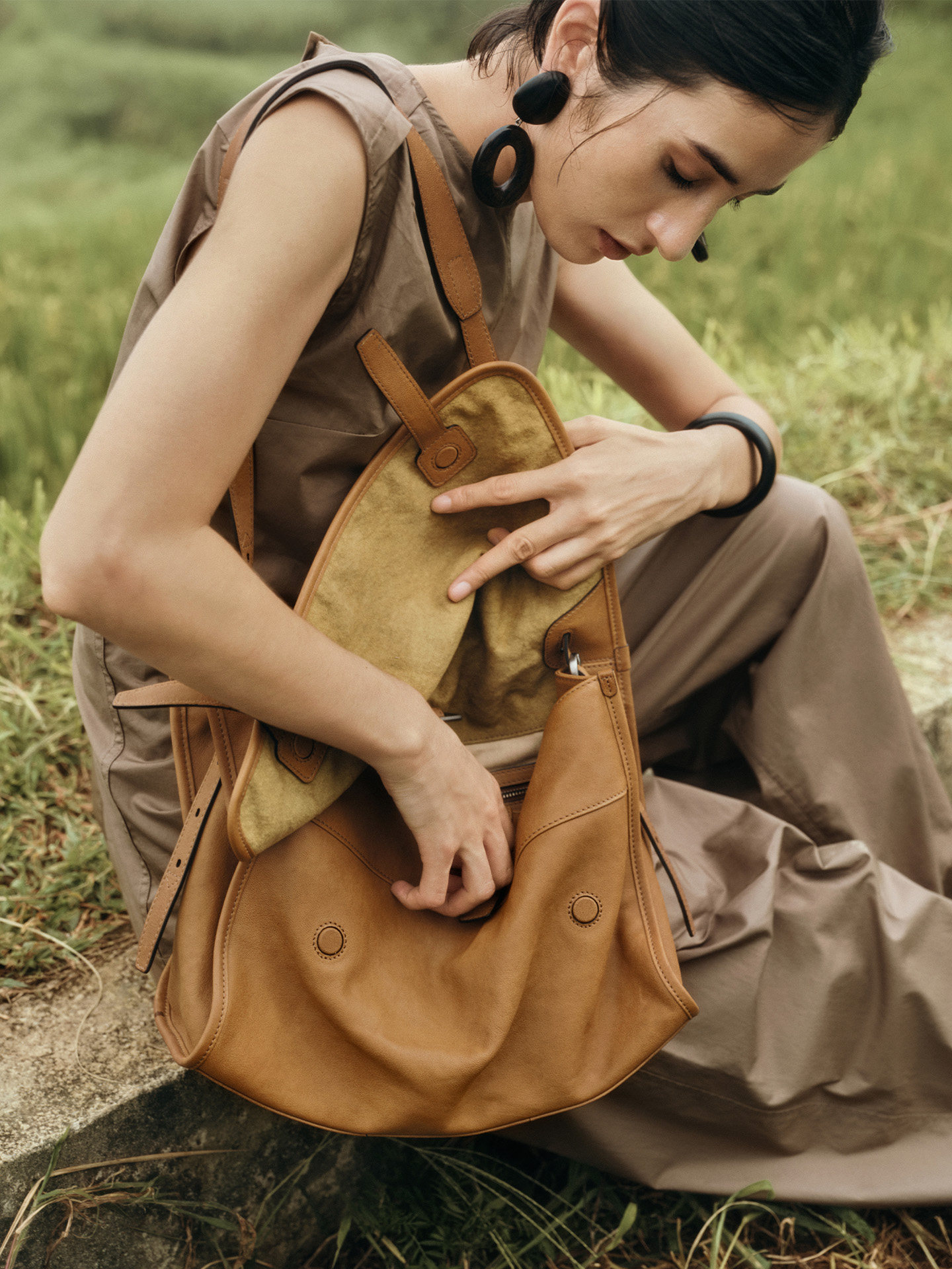 DEEPKEE 植鞣羊皮メッセ大容量通勤郵差包女 9612 號