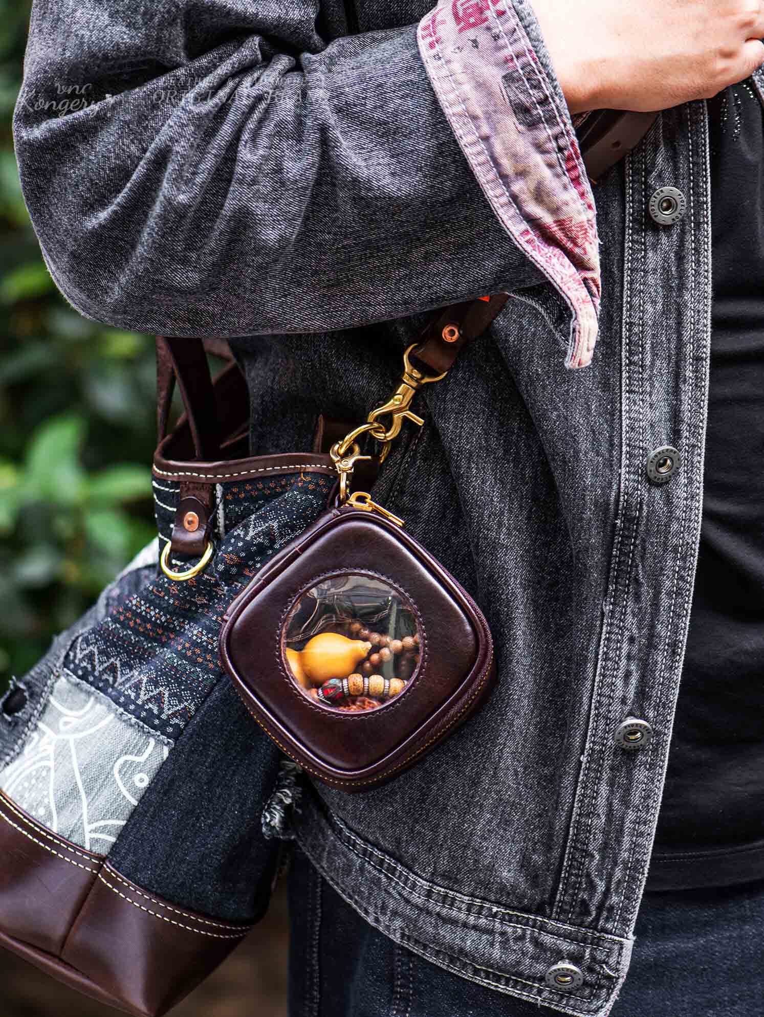 DEEPKEE 太空艙文玩包 核桃核手串收納包 便攜真皮腰包 YB0299 號