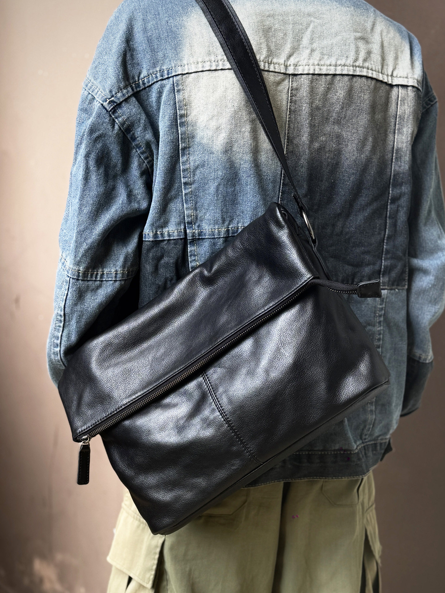 DEEPKEE頭層牛皮大容量單肩包7305號