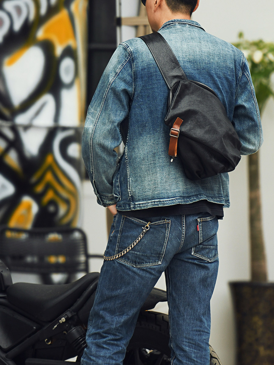 DEEPKEE休閒男士真皮胸包6756號