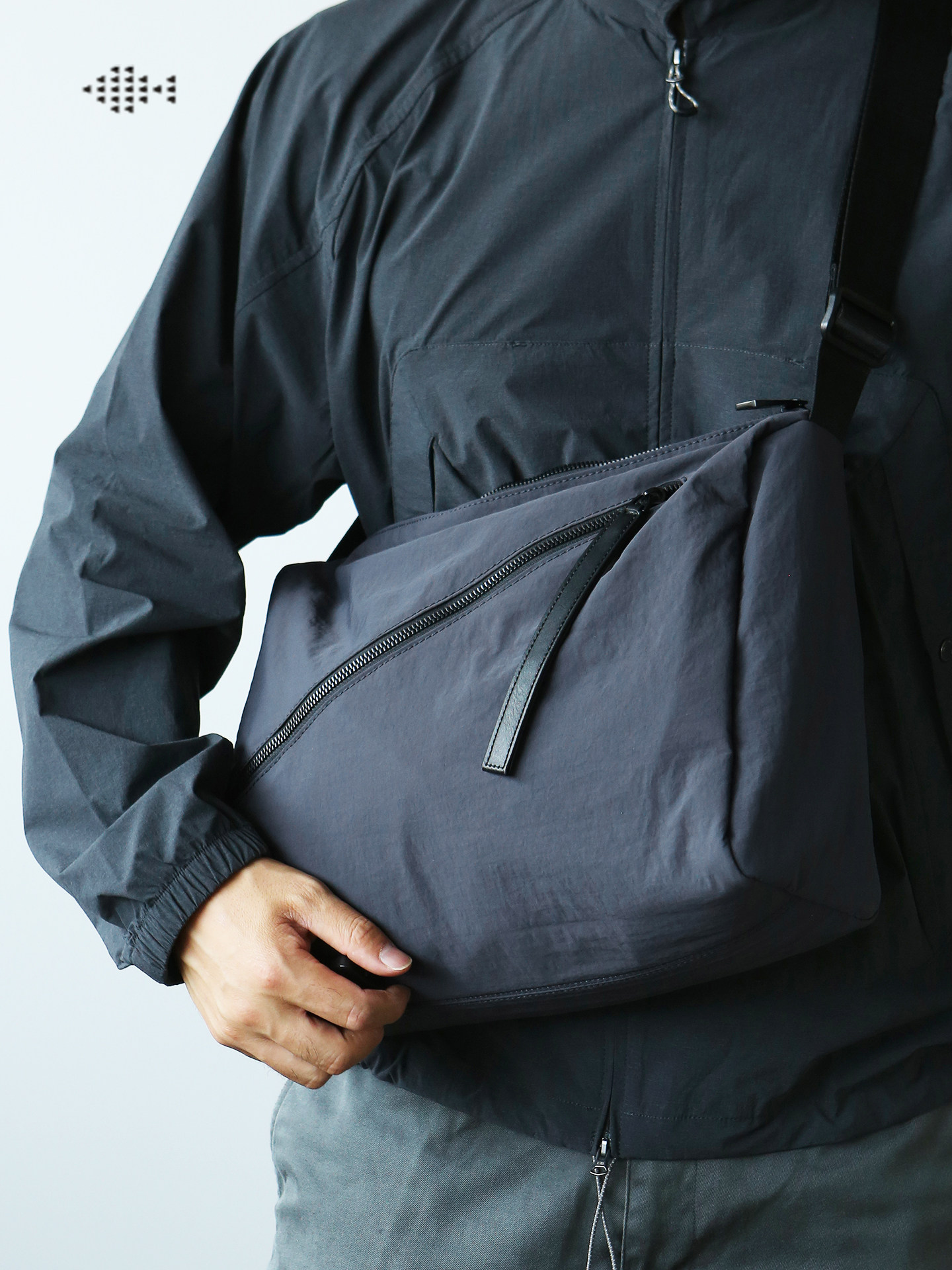 DEEPKEE簡潔戶外男包3924號