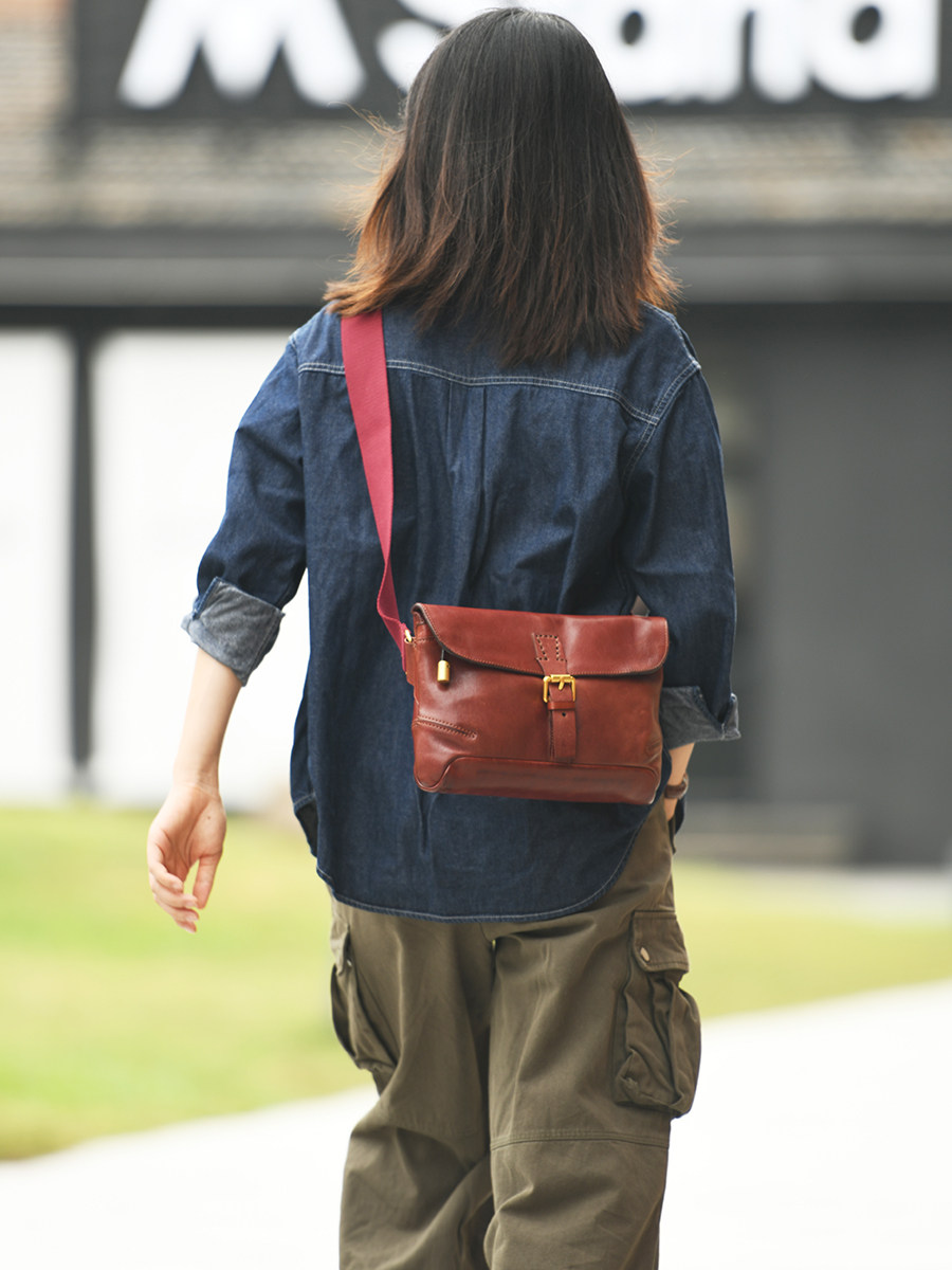 DEEPKEE新款休閒真皮質感斜挎包2819號