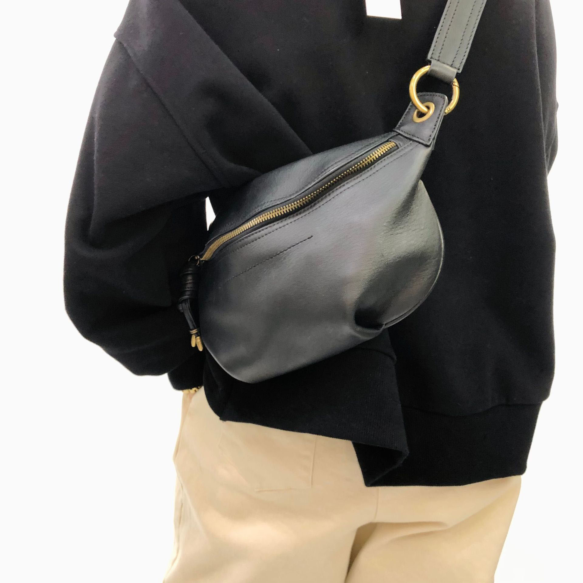 DEEPKEE 頭層牛皮手工胸包3276號