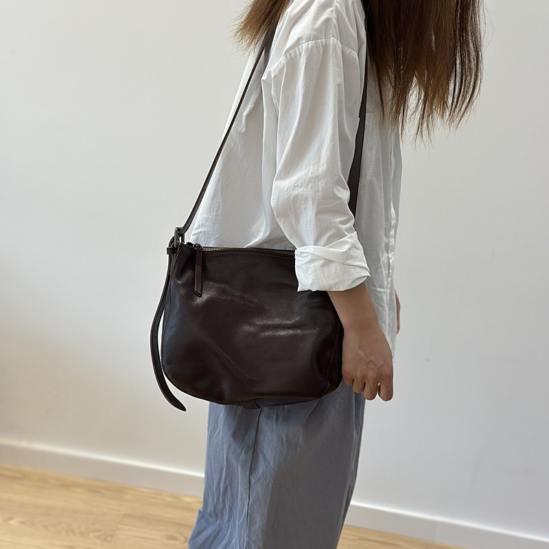 DEEPKEE 自然な風合い植鞣牛皮斜挎包23018 號