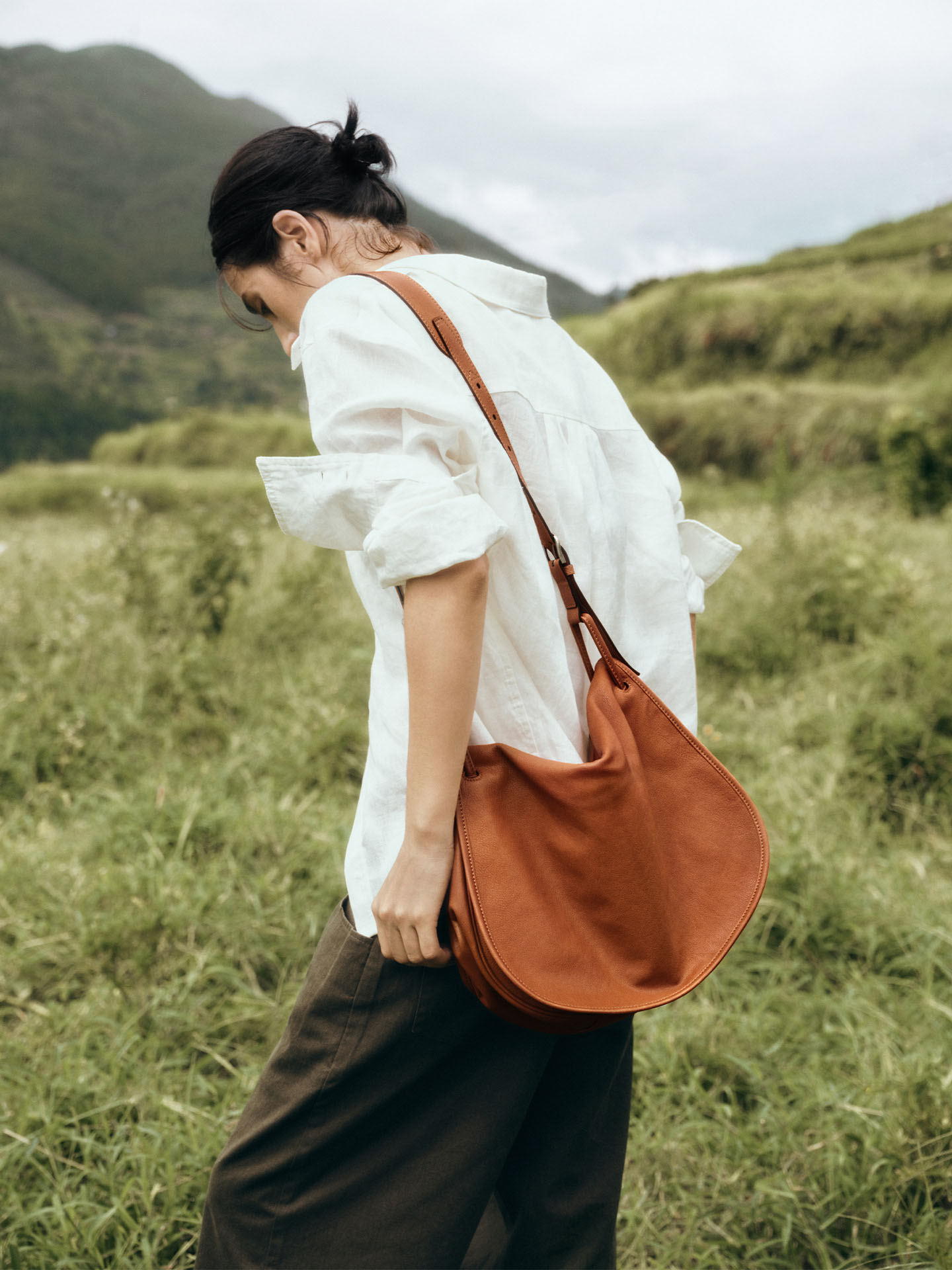 DEEPKEE 植鞣羊皮信使馬鞍包 斜挎單肩包 883 號