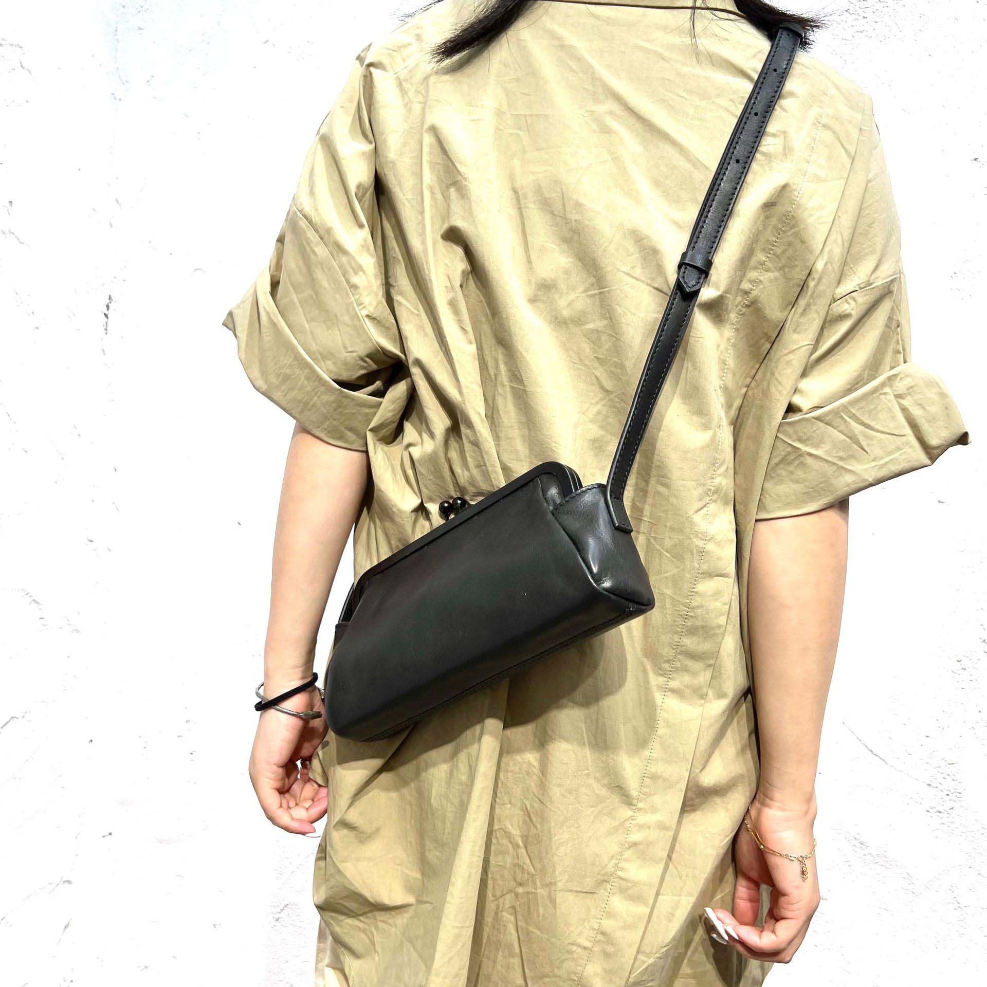 DEEPKEE 頭層牛皮手工金口包1380號