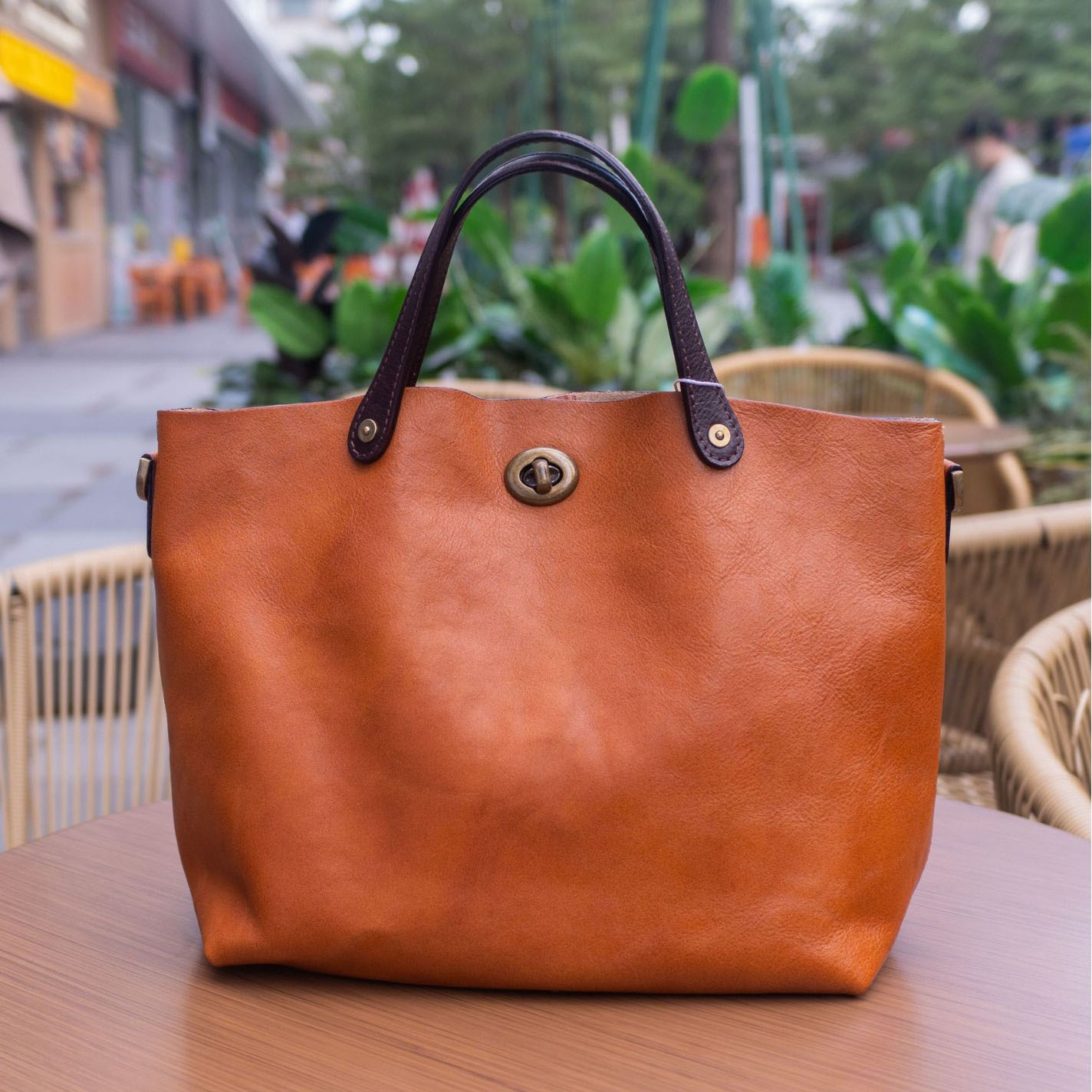 DEEPKEE 新款頭層牛皮復古時尚真皮女包 78818號