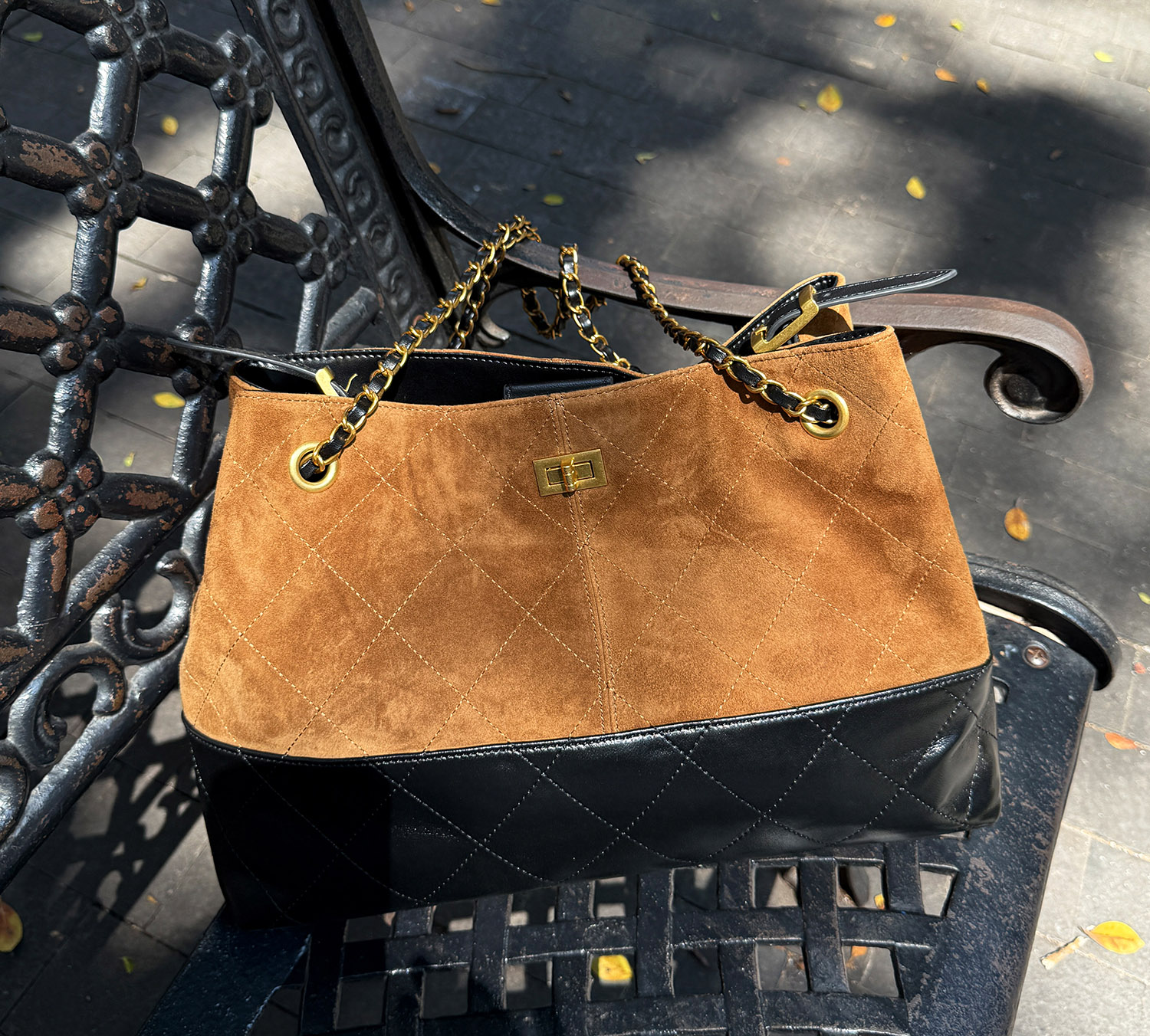 DEEPKEE 加工の牛革を使用 撞色腋下包 6275號