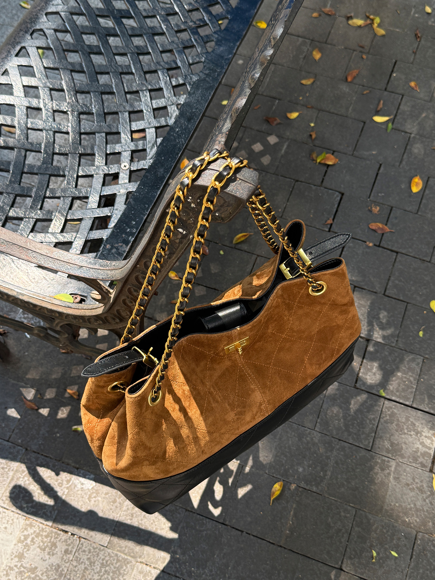 DEEPKEE 加工の牛革を使用 撞色腋下包 6275號