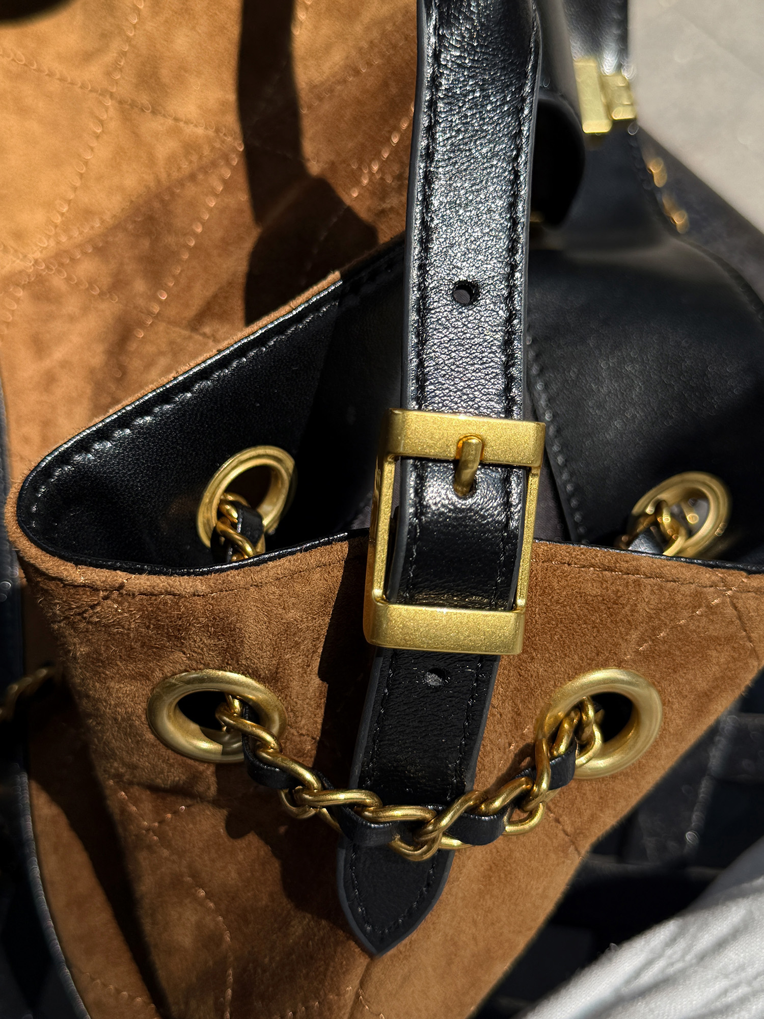 DEEPKEE 加工の牛革を使用 撞色腋下包 6275號