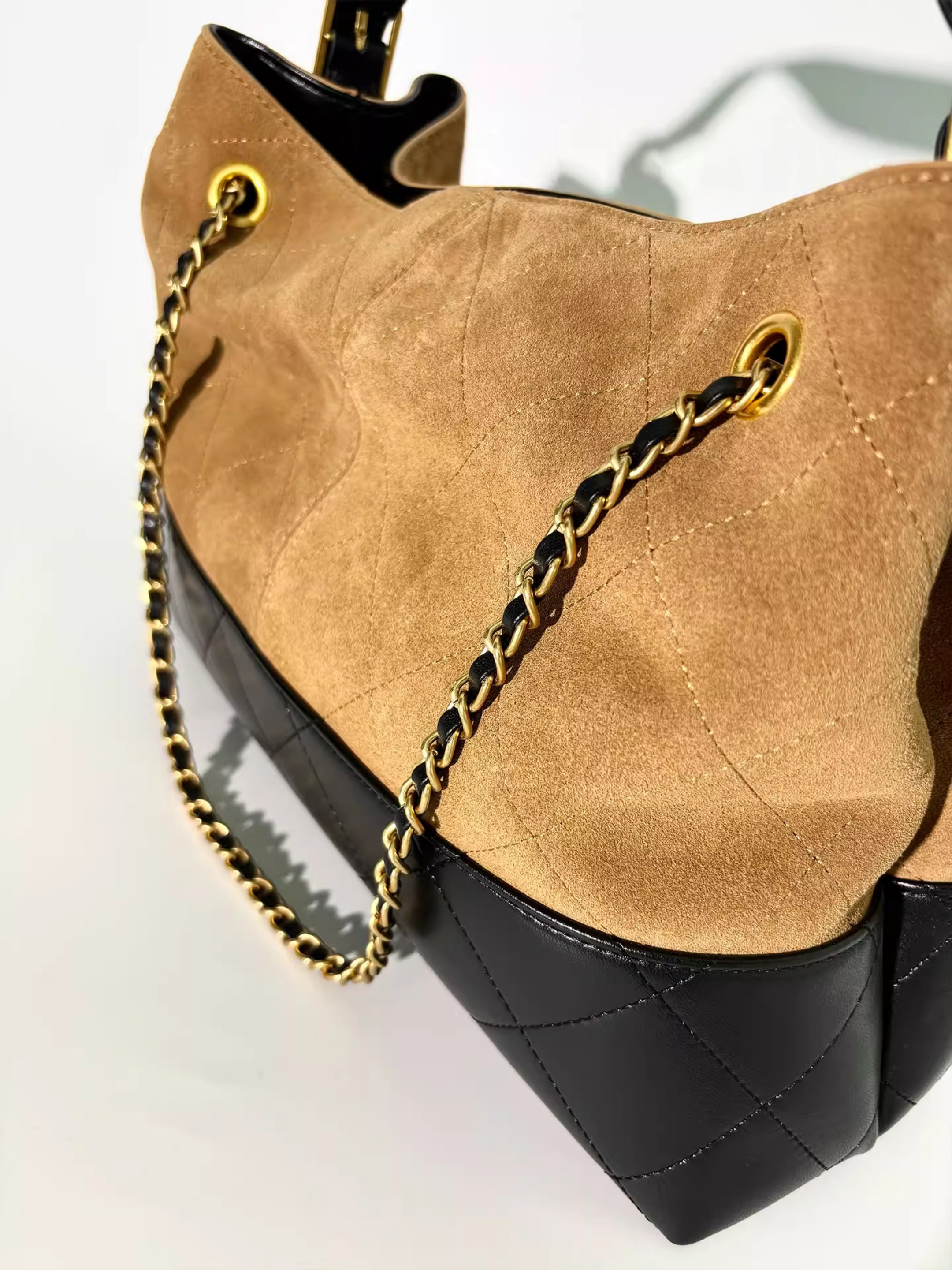 DEEPKEE 加工の牛革を使用 撞色腋下包 6275號