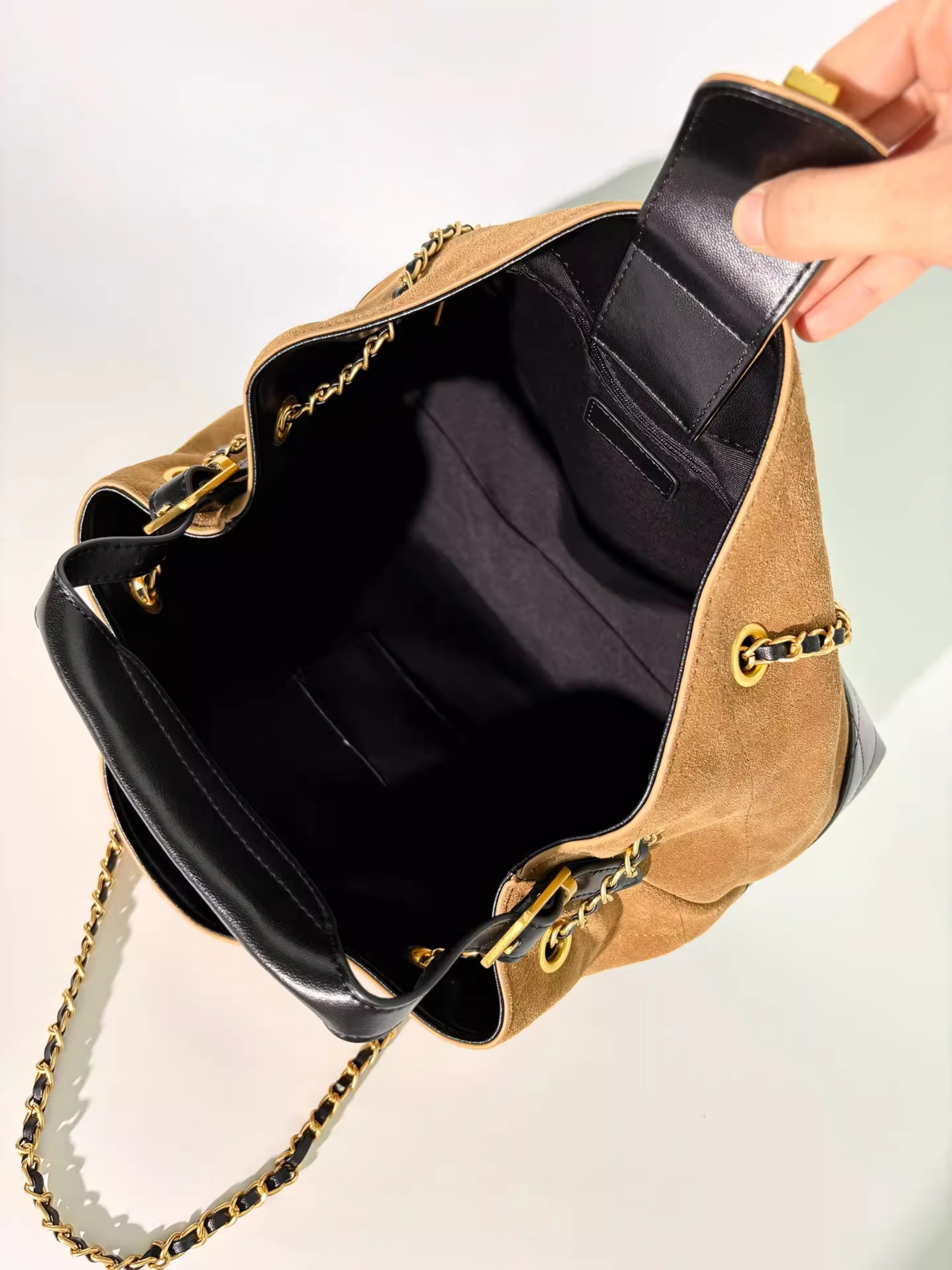 DEEPKEE 加工の牛革を使用 撞色腋下包 6275號