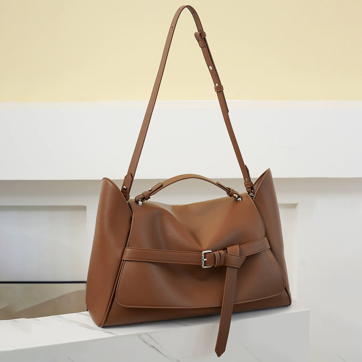 DEEPKEE-法式小眾放鬆手提包 952 號