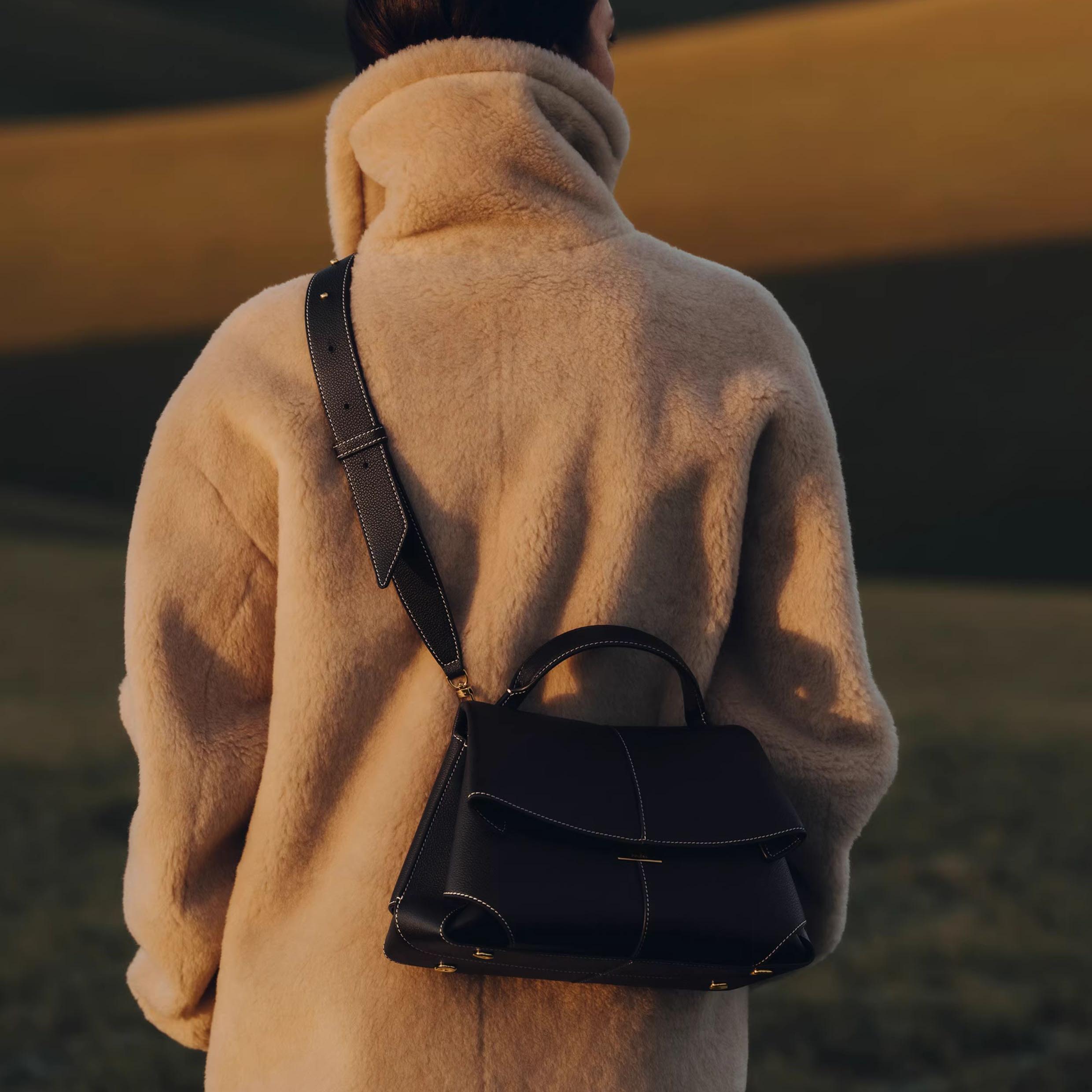 DEEPKEE-微笑包法國波靈恩小眾真皮女包 YY-8132 號