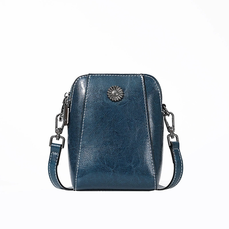 DEEPKEE-牛皮手機拉鍊小包 6881 號