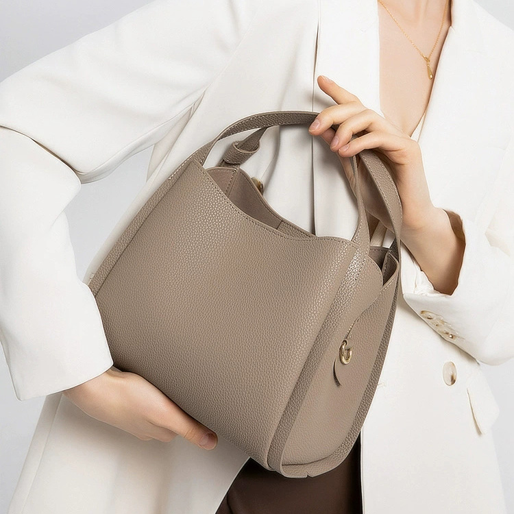 DEEPKEE 牛皮大容量水桶包 9605 號