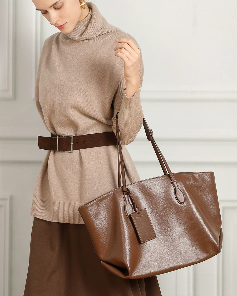 DEEPKEE 頭層植鞣真皮小眾大容量高級質感通勤單肩包 3205 號