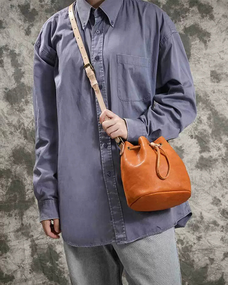 DEEPKEE 真皮水桶復古女包手工植鞣皮束口單肩斜挎包 21030 號