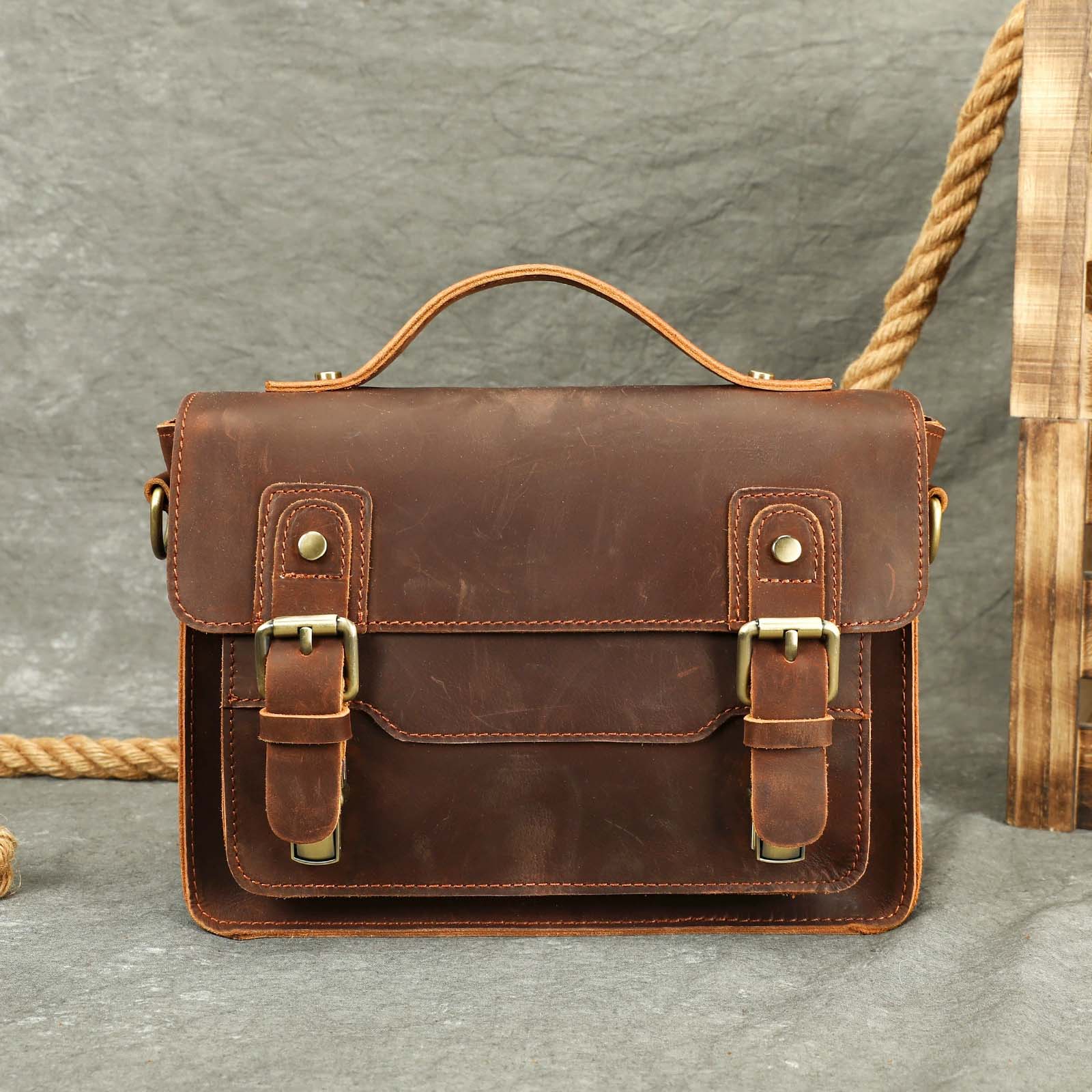 DEEPKEE 復古瘋馬皮小方包 5134 號