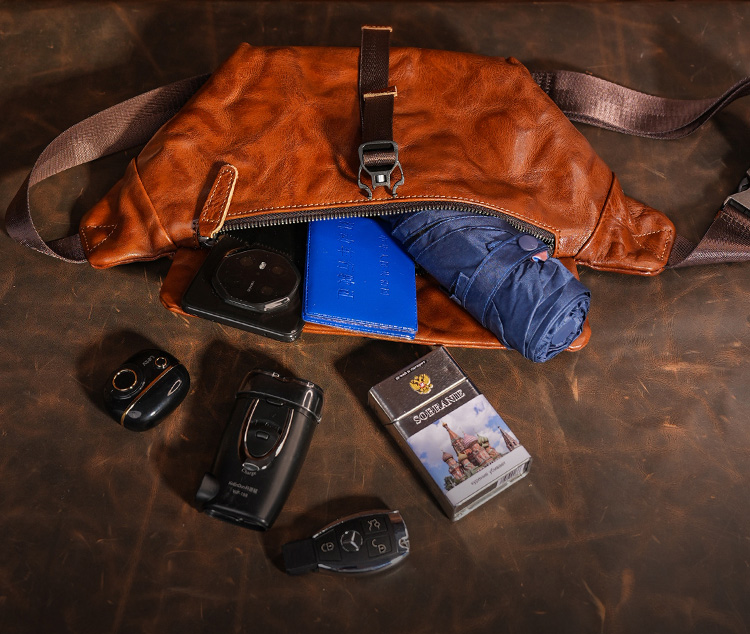 DEEPKEE 復古真皮胸包 手抓紋牛皮斜跨小背包 30297 號