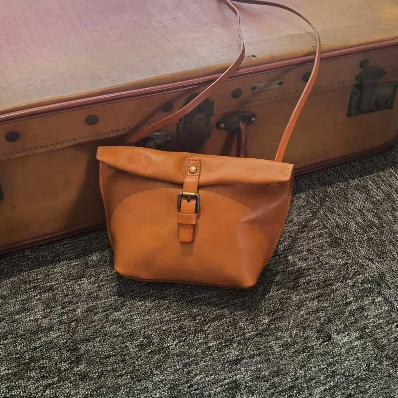 DEEPKEE 頭層牛皮復古休閒迷你小包 6042 號