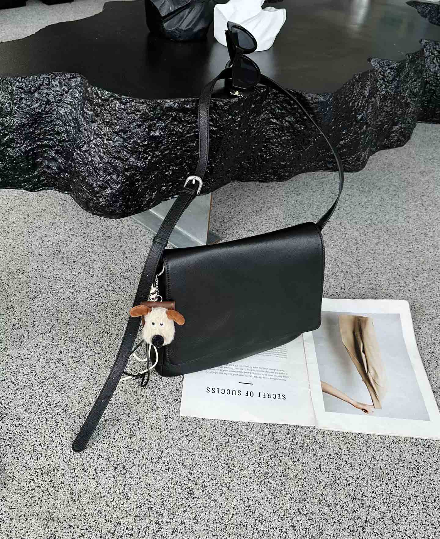 DEEPKEE 簡約復古高級感通勤實用手提單肩斜挎包 9106 號