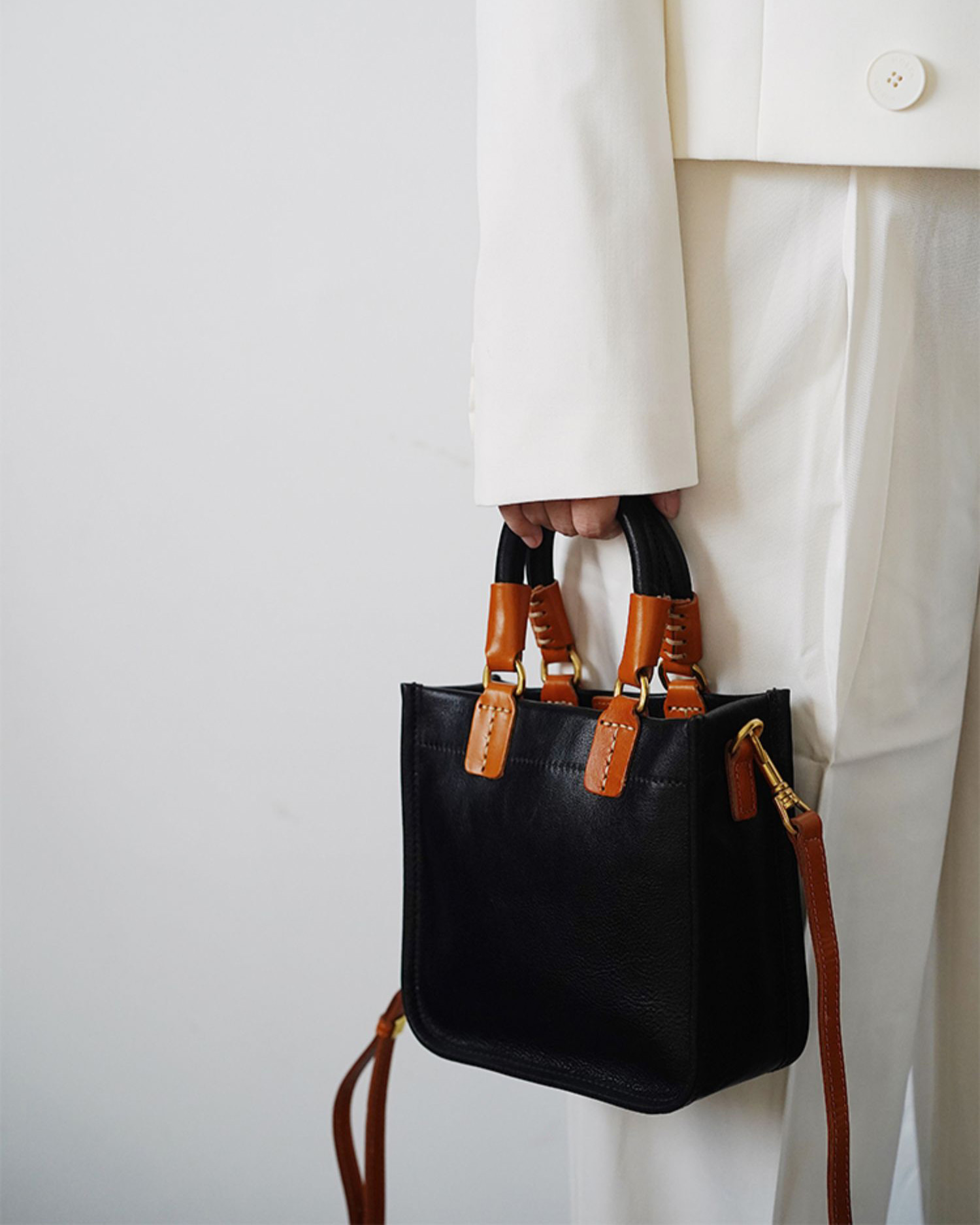 DEEPKEE 經典頭層牛皮小方包 SG346 號