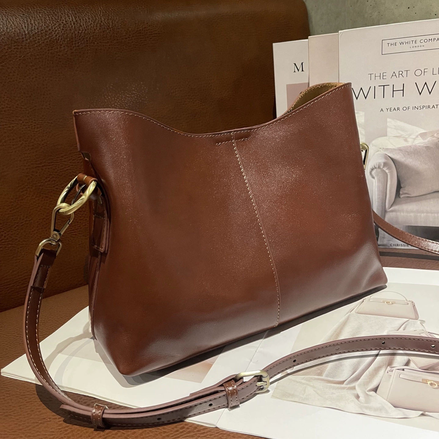 DEEPKEE 新款細紋油蠟牛皮單肩斜挎包 891 號