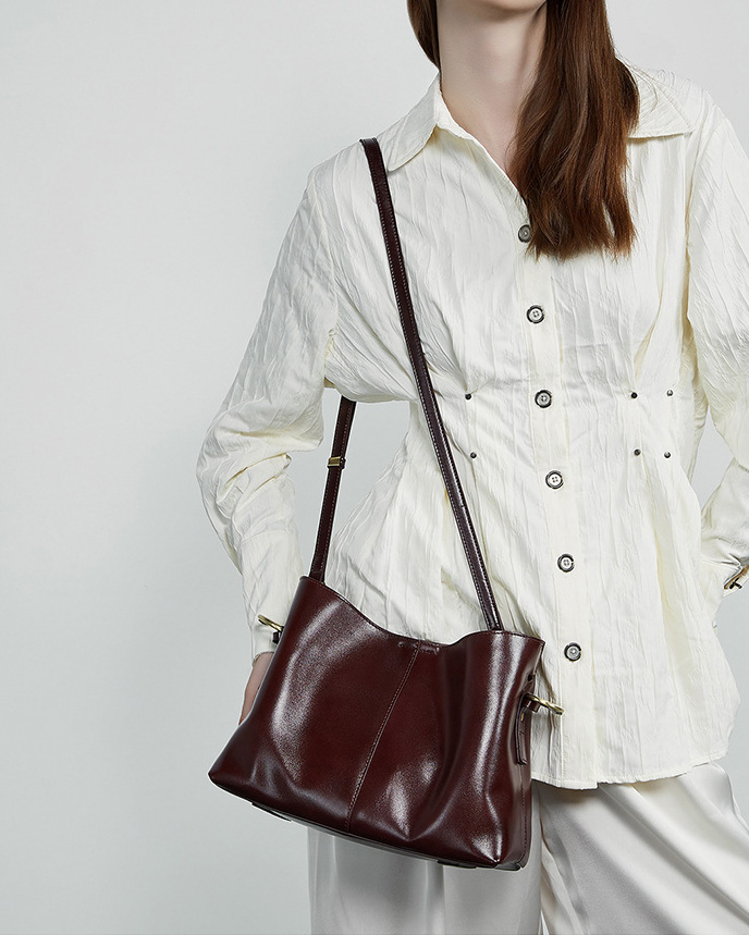 DEEPKEE 新款細紋油蠟牛皮單肩斜挎包 891 號