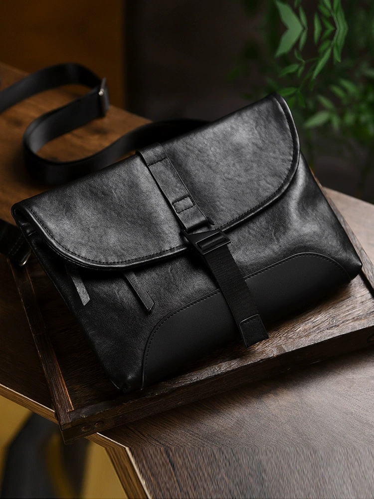 DEEPKEE 男士斜挎包 真皮防水休閒男包 9027 號