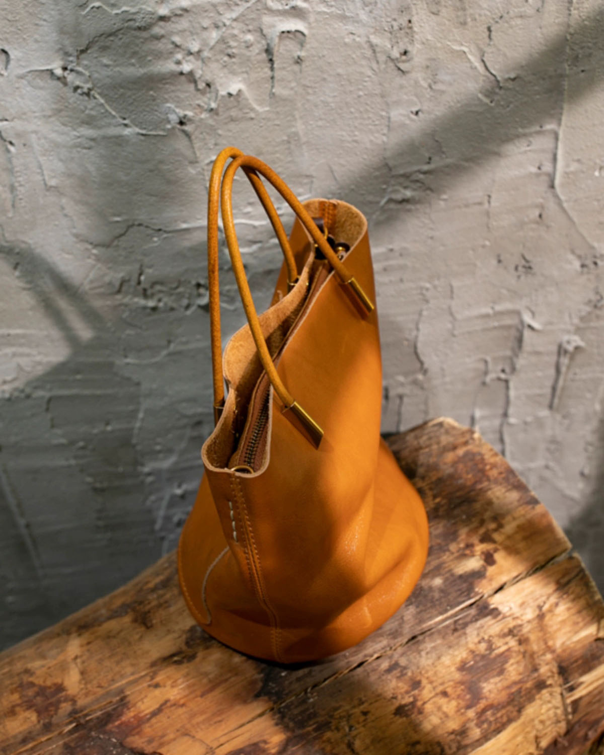 DEEPKEE 頭層植鞣牛皮水桶包 907 號