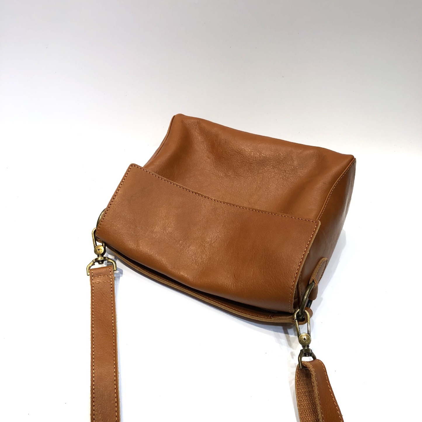 DEEPKEE 真皮女包復古手工頭層植鞣牛皮單肩斜挎托特手提包 001 號